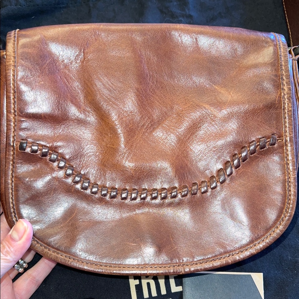 Frye Melissa Whipstitch Saddle Crossbody Bag in Cognac - Picture 7 of 12